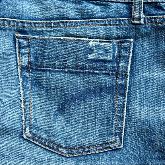 Joe’s Jeans Classic Bootcut Jeans – Medium Wash – Size 30 - Picture 8 of 12